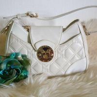 ราคา กระเป๋ามือสอง Metro city shoulder bag สีขาวงาช้าง แท้% (6052253073)