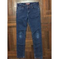 ราคา กางเกงยีนส์ Guess แท้ (1327207481)