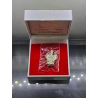 ราคา พระกริ่งอวโลกิเตศวร เจ้าแม่กวนอิมพันมือ รุ่น 1 เนื้อ เงินบริสุทธิ์ วัดหัวลำโพง ปี2544 พร้อมกล่องเดิม (44802564421)