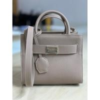 ราคา (Used) liked new Piyapa bag กระเป๋าหนังวัวแท้ (21980913911)