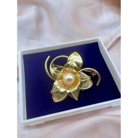 ราคา เข็มกลัดอะไหล่ชุปทองประดับไข่มุกแท้มาพร้อมกล่อง (52450990240)