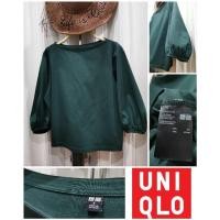 ราคา เสื้อคอปาด​ UNIQLO​ สีเขียวหัวเป็ด​ (size S)​ (8077343092)