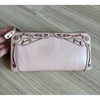 ราคา กระเป๋าสตางค์ใบยาว Dakota มือสอง ของแท้% สภาพดีมีร่องรอยการใช้งานทั่วไป✨ (25377772093)