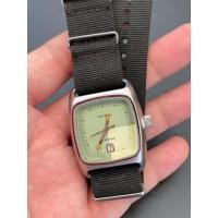 ราคา DIESEL DZ-2009 หน้าสีเขียวอ่อน ของแท้ มือสอง สภาพดี (43556790242)