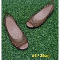 ราคา crocs แท้ มือสอง w8 (23646826179)