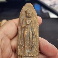 ราคา พระร่วงปางประทานพรเนื้อดิน กรุดอยไซ (40106999999)