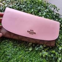 ราคา พร้อมส่ง!! Coach กระเป๋าสตางค์ใบยาว 3 พับ ลาย C ฝาชมพู (1933555828)