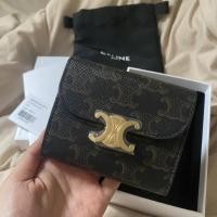 ราคา Celine Wallet SMALL WALLET TRIOMPHE (16978970519)