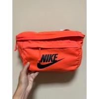 ราคา กระเป๋าคาดอก NIKE สภาพดีมากสีสด (42201963051)
