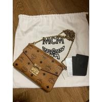 ราคา กระเป๋าสะพายแท้ mcm คอสบอดี้ (5577951894)
