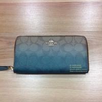 ราคา ส่งฟรีCoachแท้100%กระเป๋าสตางค์ใบยาวซิปรอบ (6623720232)