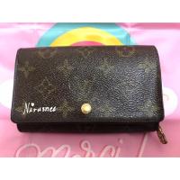 ราคา กระเป๋าสตางค์ LV มือสอง แท้ ปี 2002 ขายถูกๆไม่อยากเก็บ (2192360769)