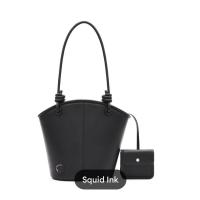 ราคา ส่งต่อ ✅ *ของแท้* กระเป๋า Garmenti รุ่น Daily tote bag (black (28602129949)