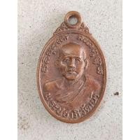 ราคา เหรียญเม็ดแตง พระชยาภิวัฒน์ (พ่อท่านหนู) หลังพระบรมธาตุไชยาสมัยศรีวิชัย จ.สุราษฎร์ธานี เนื้อทองแดง พระเก่าสวย (26467437632)