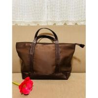 ราคา กระเป๋าถือ GUESS แท้สีน้ำตาลเข้มผ้าไนล่อน10” (28153034730)