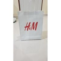 ราคา ถุงกระดาษ H & M แท้ขนาด 15.5×12.5 ×5 นิ้ว (5311333216)