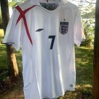 ราคา England Retro Jersey 2006 เสื้อฟุตบอลทีมชาติอังกฤษเสื้อเหย้าอังกฤษ Unisex แขนสั้นเสื้อยืดที่กําหนดเอง (26343779655)