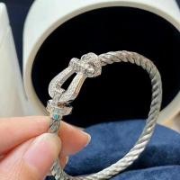 ราคา รุ่นสูงเงินเชือกลวดเหล็กเชือกเกือกม้าหัวเข็มขัดสร้อยข้อมือเพชรเพชรเต็มผู้ชายผู้หญิงคู่แฟชั่นทุกการแข่งขันสร้อยข้อมือ (27432719704)