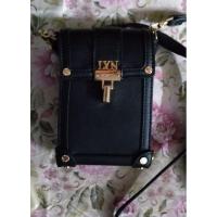 ราคา กระเป๋าสะพาย LYN สีดำสวย (23765553477)