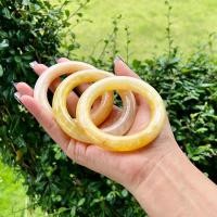 ราคา กำไลหยก สร้อยแขนหยก สีน้ำผึ้งโดนัท สีเหลืองทอง (20317279561)