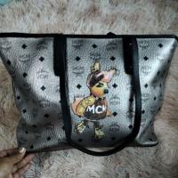 ราคา กระเป๋า mcm รุ่น limited มือสองสภาพดีผ้าไม่มีเฟส (21539581737)