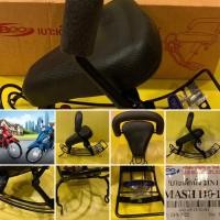 ราคา เบาะเด็กนั่ง Smash-110 ,113 (แจ่มแจ๋ว) 2IN1 พร้อมกันลาย : BOO (23210066918)