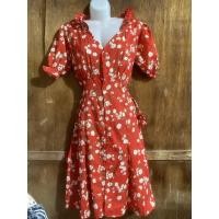 ราคา LIQUIDATION OF WARDRBE: RED HEARTNECKLACE DRESS WITH FLOWERS SIZE S/M (26688770900)