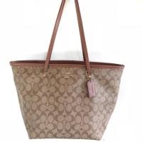 ราคา Coachแท้ tote16" ซิปบนสีน้ำตาลอ่อนมีตำหนิมุมขายถูก (1039678758)