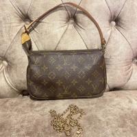ราคา SALE❗️❗️(used) LV รุ่น POCHETTE ACCESSORIES 7 นิ้ว (6084474294)