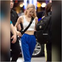 ราคา GN10520 **รบกวนสอบถามก่อนสั่งซื้อจ้า** Set เสื้อครอปแขนกุด + กางเกงวอร์มขายาว #โรเซ่ (6958001328)