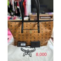 ราคา MCM Anya Top-Zip Shopper ทรง Shopping Size M ซิปบน: 16"W x 13"H x 5.5"D (21678062618)