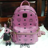 ราคา กระเป๋าmcm ของแท้​ size mini ฐาน8นิ้ว​ สภาพสวย​ สีชมพูเข้ม​ อะไหล่ทอง​ ขอบมุมดี​ มีการ์ดและถุงผ้า​ ปี2016 (2420918082)