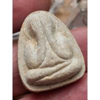 ราคา พระปิดตา วัดศรีพโลทัย ชลบุรี เนื้อผงนำ้มัน ฝังข้าวสารหิน หลวงปู่ทิม อิสริโก ร่วมเสก ปี 2516 สวยเดิม (41402822023)