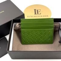 ราคา กระเป๋าสตางค์ BOTTEGA VENETA รุ่น 522326 V4651 สี Green ที่ใส่บัตร Card case ของแท้ 100% (40762411741)