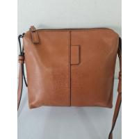 ราคา กระเป๋าสะพายข้างELLEแท้100%มือสอง (9224210602)