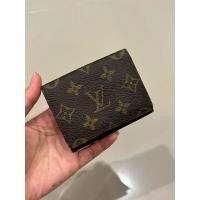ราคา Lv Card holder มือสองของแท้ค่ะ (รบกวนทั่กแชทก่อนสั่งค่ะ) (27454622323)