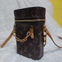 ราคา กระเป๋าหลุยส์Louis Vuitton ทรงกระบอก โซ่สวยมาก หมุดสวยปั้มลาย (21985845757)