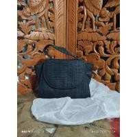 ราคา กระเป๋าออกงานผ้าไหมชินวัตร (27851783442)