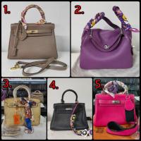 ราคา ส่งฟรี!! ส่งต่อกระเป๋าหนังแท้ หนัง PU มือสอง สภาพใหม่มาก (2695294641)