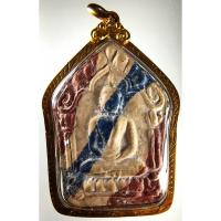 ราคา พระขุนแผนผงพรายกุมาร พิมพ์ใหญ่ ลายธงชาติ ด้านหลังฝังประคำ 3 ลูก ตะกรุดสาริกาคู่ หลวงปู่ทิม ปี2515 กรอบทองไมครอน (7358894236)