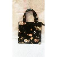 ราคา กระเป๋าหิ้ววินเทจลายดอกไม้ (1493273023)