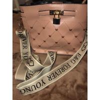 ราคา กระเป๋า E& G Forever พร้อมสายสะพาย สีชมพูอ่อน (17847857479)