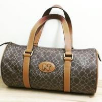 ราคา กระเป๋าสะพายแฟชั่นหนังแท้ แบรนด์ Nina Ricci Paris สินค้ามือสอง (270731726)