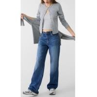 ราคา กางเกงยีนส์ STRADIVARIUS แท้100% ของใหม่ (29723475023)