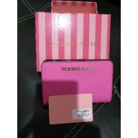 ราคา Victoria’s Secret แท้ 100% กระเป๋าสตางค์มือสอง สภาพดีมาก (18210649754)
