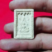 ราคา พระพุทธชินราชองค์เล็ก ขนาดห้อยคอ เนื้อผงเก่า พระสระสมนำมาเปิดให้เช่าในราคาแบ่งปัน (16571838406)