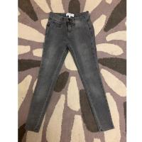 ราคา 2-04 MNG MANGO กางเกงยีนส์สีเทาเข้ม เอว 24 ผ้าดีมาก (2175240414)