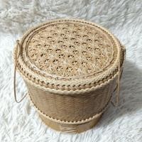 ราคา กระติ๊บข้าวเหนียวใบใหญ่ กระติ๊บข้าวเหนียวสานจากคล้าขนาด8x8นิ้ว เก็บความร้อนได้นาน ไม่มีรา ไม่มีมอด (27454846292)