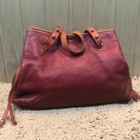 ราคา กระเป๋าสะพายหนังช้างแท้ สินค้ามือสองสภาพสวย (5250632124)