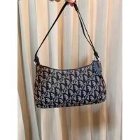 ราคา Dior Monogram Trotter bag (12873364682)
